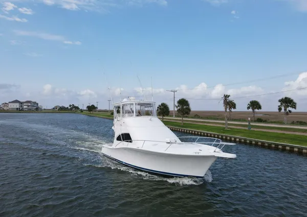 Luhrs 41 Convertible image