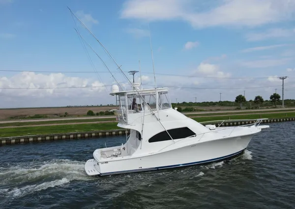 Luhrs 41 Convertible image