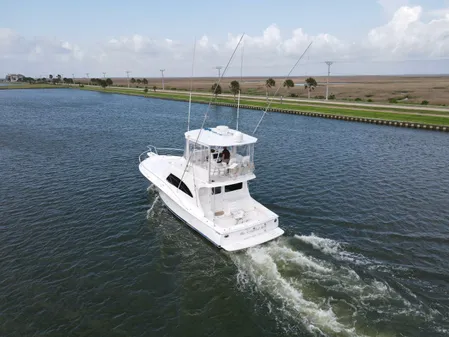 Luhrs 41 Convertible image
