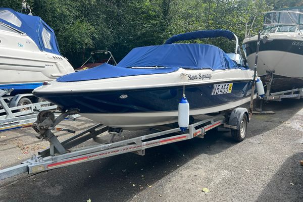 Maxum 1800MX - main image