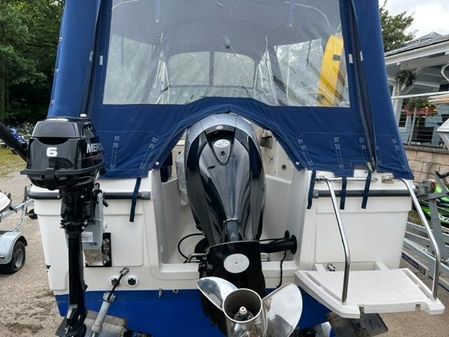 Bayliner Trophy 2052 WA image