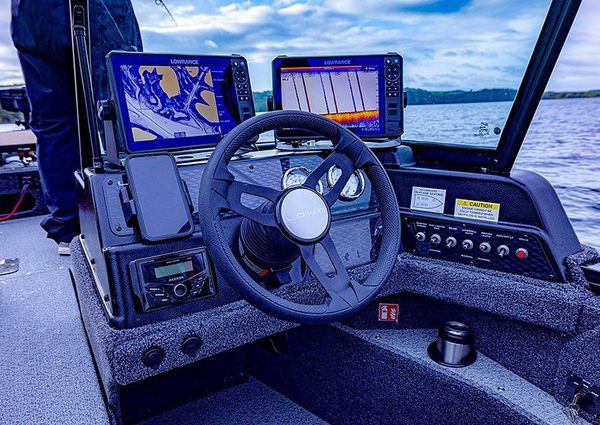 Lowe FISHING-MACHINE-1875 image