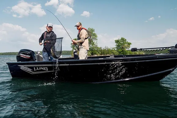 2026 Lund 1800 Explorer Tiller