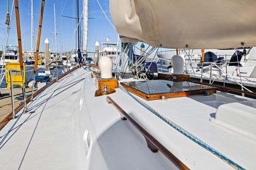Hinckley Bermuda 40 image