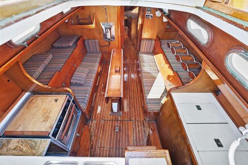 Hinckley Bermuda 40 image