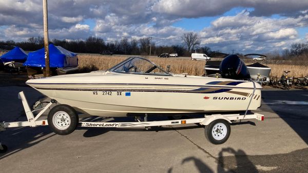 Sunbird Spirit 150 Bow Rider 