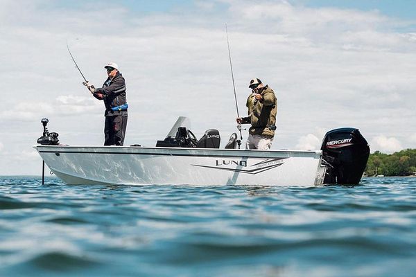 Lund 1800-EXPLORER-SS - main image