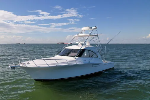 Cabo 40 Hardtop Express image