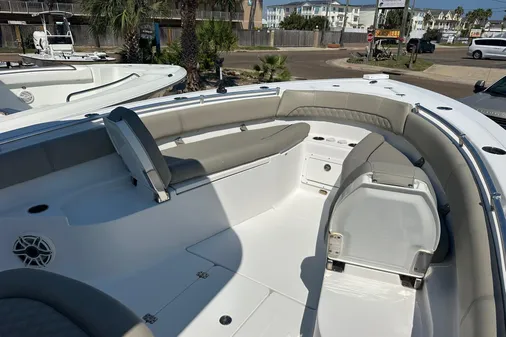 Sportsman Open 282 Center Console image