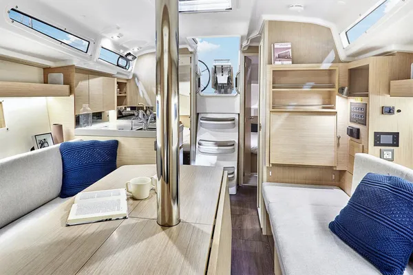 Beneteau OCEANIS-34-1 image