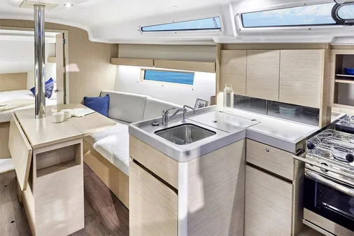 Beneteau OCEANIS-34-1 image