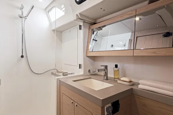 Beneteau OCEANIS-51-1 image