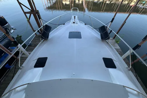 Mainship 40 Sedan Bridge image