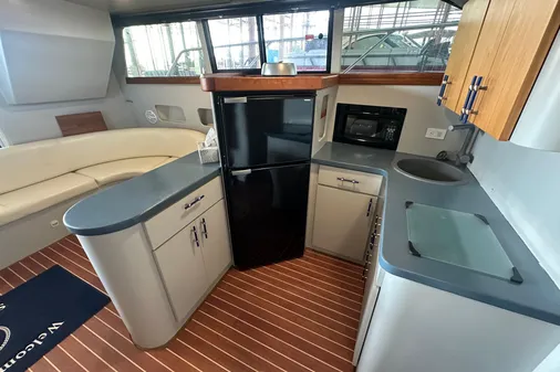 Mainship 40 Sedan Bridge image