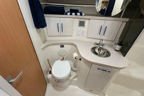 Mainship 40 Sedan Bridge image