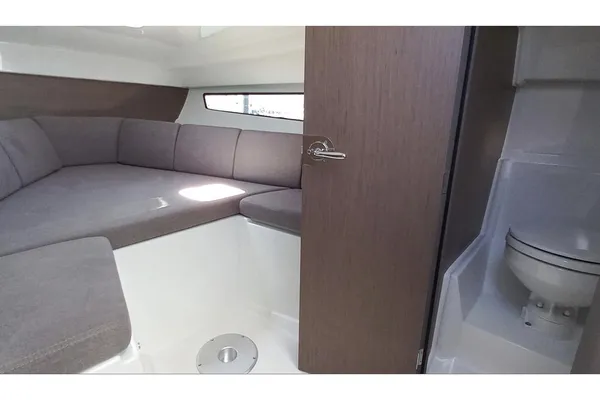 Beneteau FLYER-8-SUNDECK image