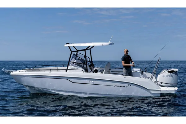 Beneteau FLYER-8-SPACEDECK image