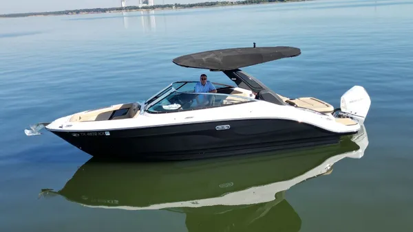 Sea Ray SLX 260 Outboard image