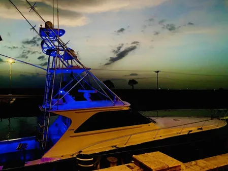 Viking 52 Sport Coupe image