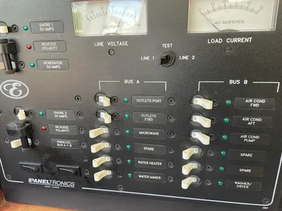 Endeavour Trawler Cat 38 image