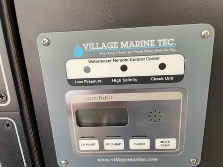 Endeavour Trawler Cat 38 image