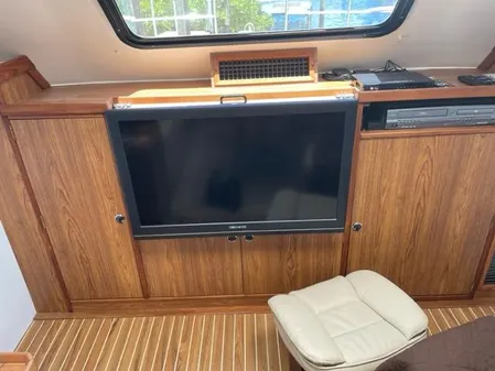 Endeavour Trawler Cat 38 image