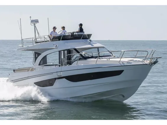 Beneteau ANTARES-11-FLY image