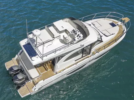 Beneteau ANTARES-11-FLY image