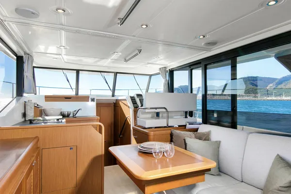 Beneteau SWIFT-TRAWLER-35 image