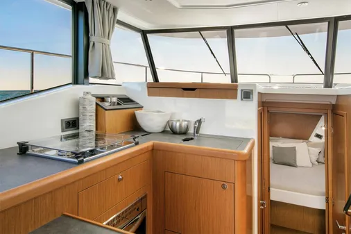Beneteau SWIFT-TRAWLER-35 image