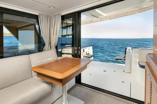 Beneteau SWIFT-TRAWLER-35 image