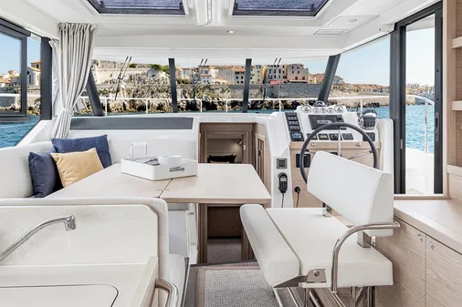 Beneteau SWIFT-TRAWLER-41-FLY image