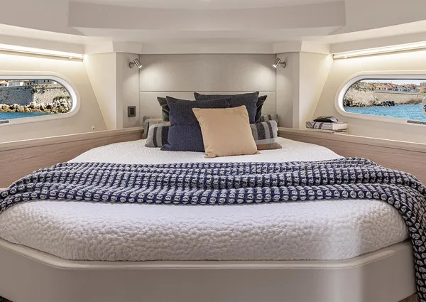 Beneteau SWIFT-TRAWLER-41-FLY image