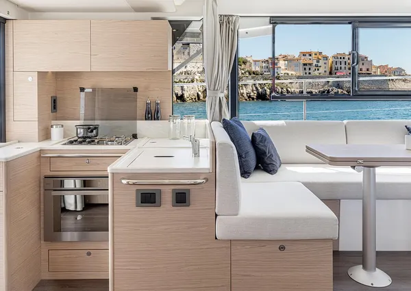 Beneteau SWIFT-TRAWLER-41-FLY image