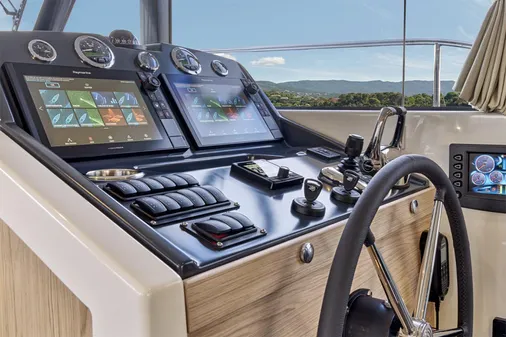 Beneteau SWIFT-TRAWLER-48 image