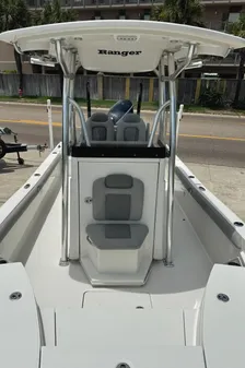 Ranger 2510 Bay Ranger image