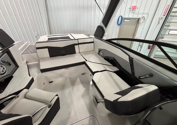 Monterey 238SS-LUXURY-BOWRIDER image