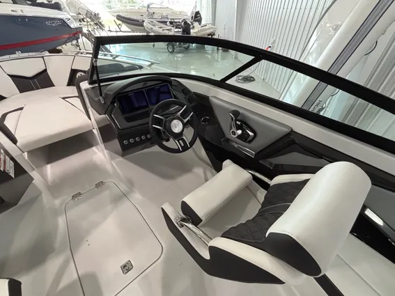 Monterey 238SS-LUXURY-BOWRIDER image