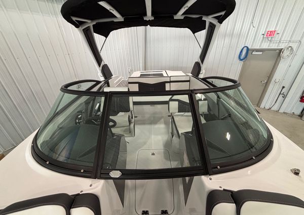 Monterey 238SS-LUXURY-BOWRIDER image