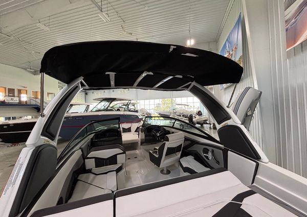 Monterey 238SS-LUXURY-BOWRIDER image