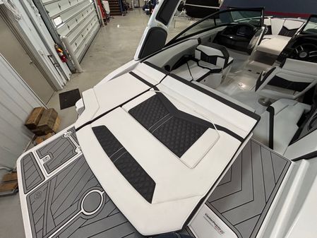 Monterey 238SS-LUXURY-BOWRIDER image