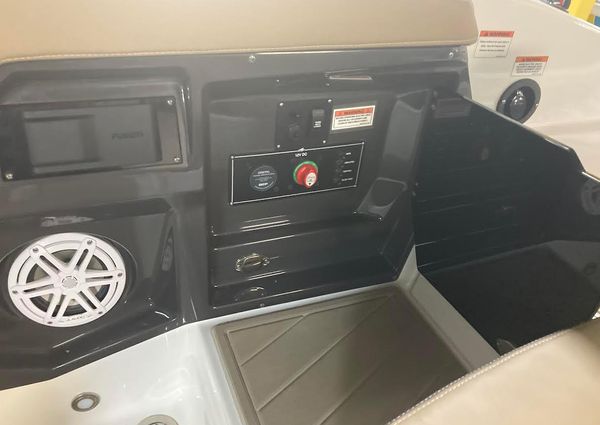 Monterey 278SS-BOWRIDER image