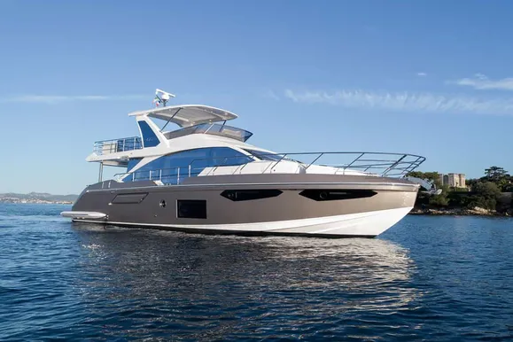 2025 Azimut Fly 60