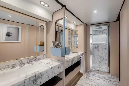 Azimut GRANDE-32M image