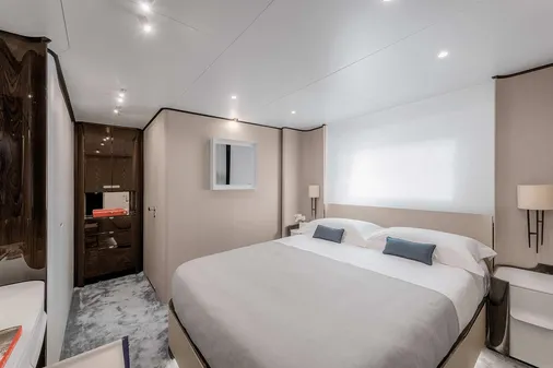 Azimut GRANDE-32M image