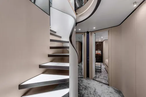 Azimut GRANDE-32M image