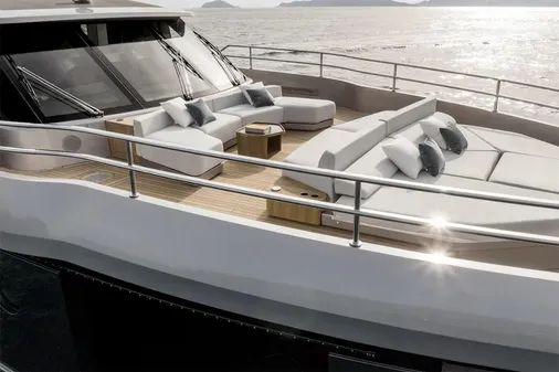 Azimut MAGELLANO-30M image