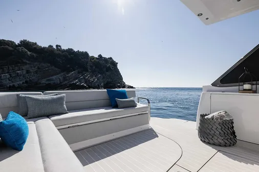 Azimut VERVE-42 image