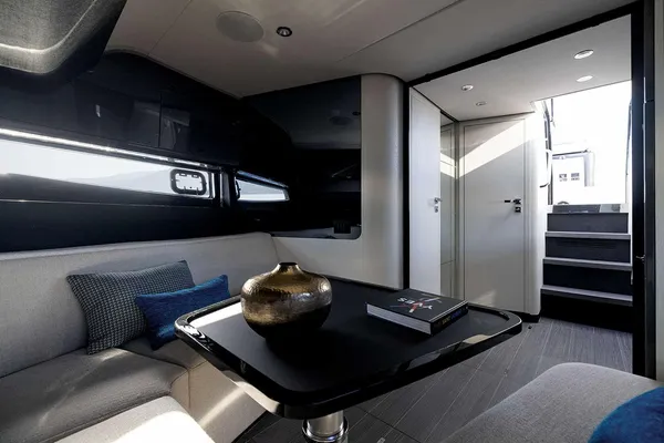 Azimut VERVE-42 image