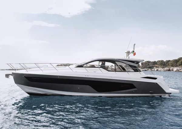 Azimut ATLANTIS-51 image